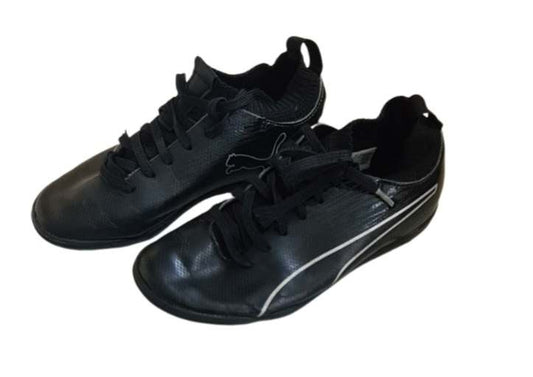 PUMA Black Shoe Trainers Shoe Size 3 Boys 8-10 Years