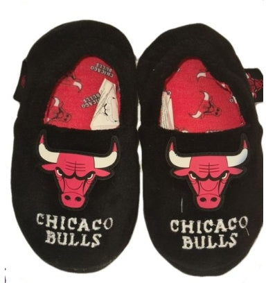CHICAGO BULLS Slippers, Size C 6, Boys 18-24 Months